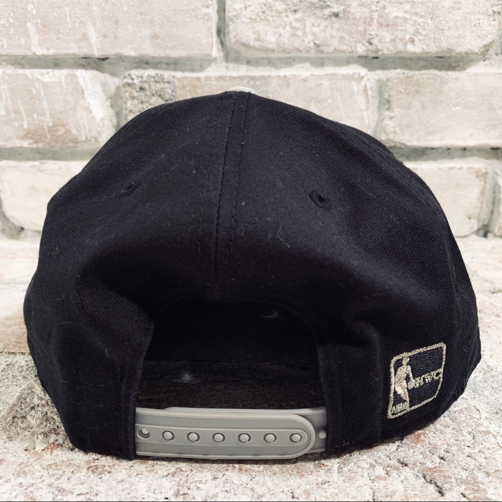 🔥 Hardwood Classics San Antonio Spurs SnapBack - Picture 4 of 7